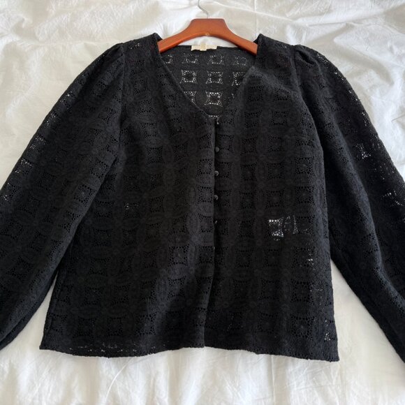 Sézane Gaya black guipure lace shirt size FR38 US6 excellent condition - Picture 3 of 4